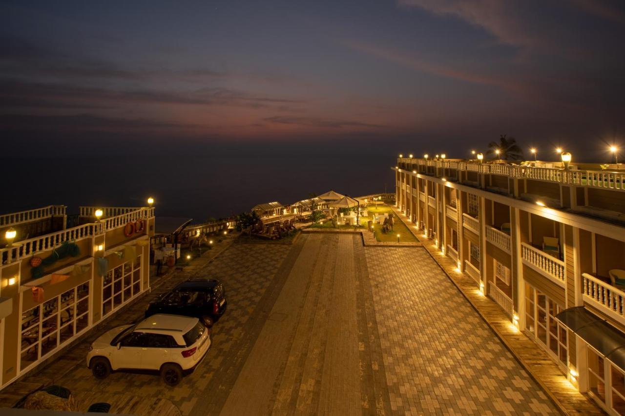 State Beach Resort And Spa Kannur Buitenkant foto