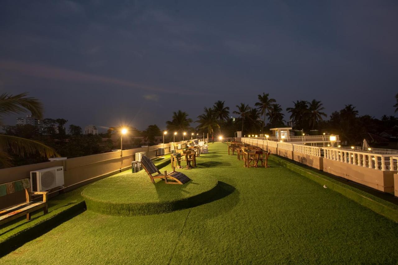 State Beach Resort And Spa Kannur Buitenkant foto