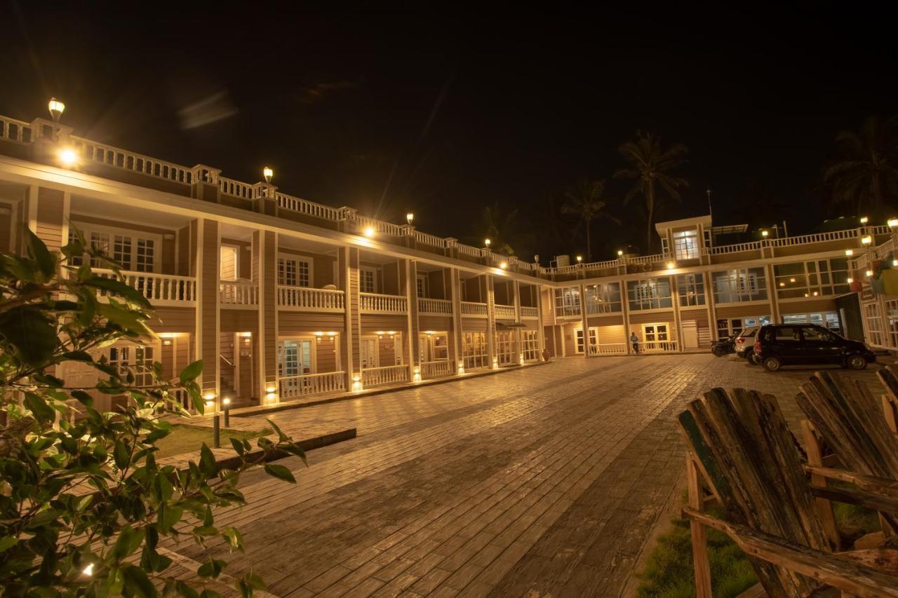 State Beach Resort And Spa Kannur Buitenkant foto
