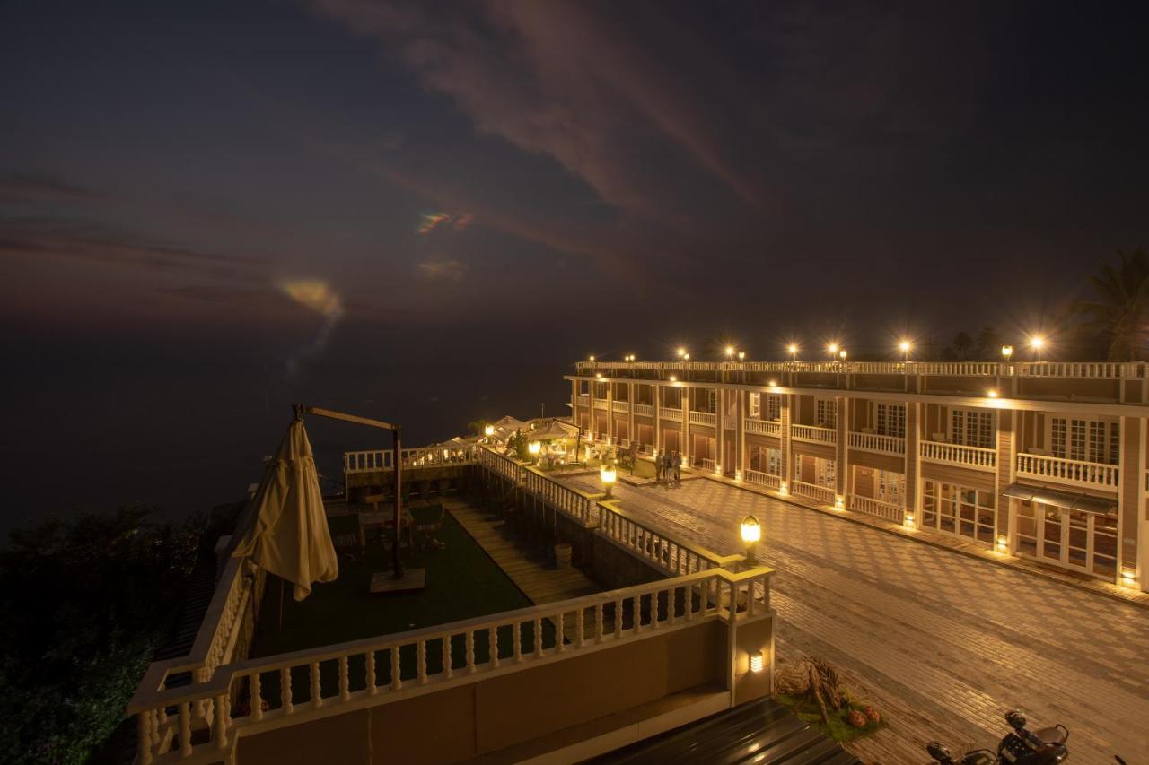 State Beach Resort And Spa Kannur Buitenkant foto