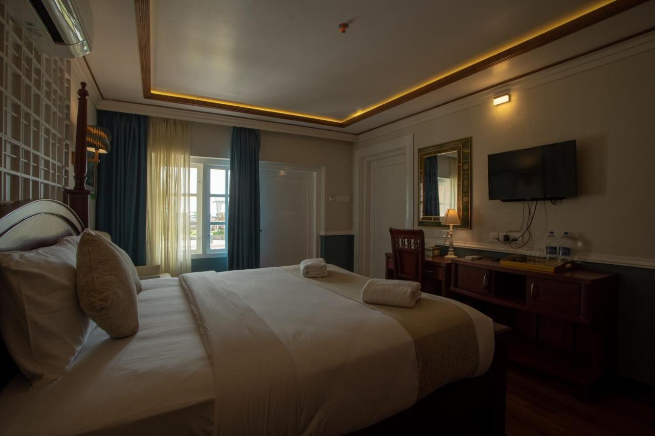 State Beach Resort And Spa Kannur Buitenkant foto